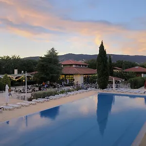 2* Holiday park Village La Manne
